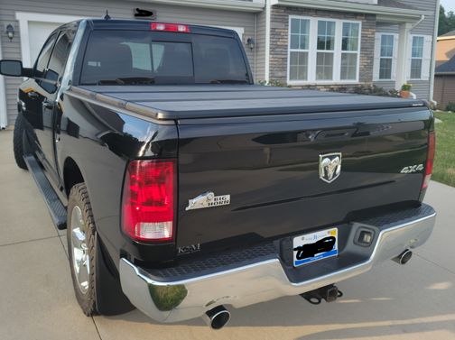 Photo 5 of 9 of 2014 RAM 1500 Big Horn